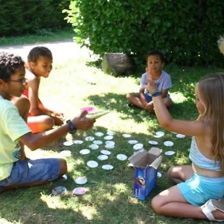 Campingplatz Zecamping 4 Pet Friendly Club Enfant Piscine Bar Et Restanrant La Bastide-de-Sérou