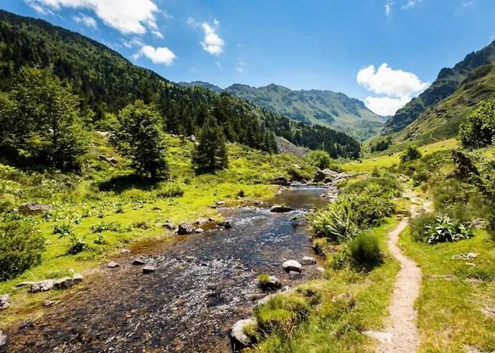 Camping 4 étoiles - Piscine - ccbadea 4* La Bastide-de-Sérou