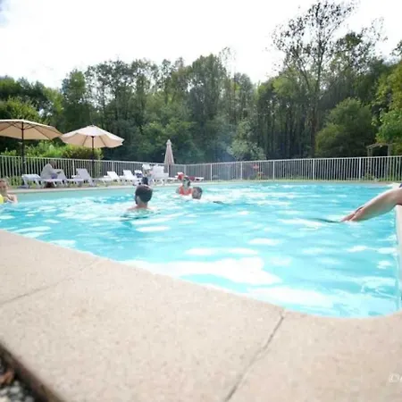 Campsite 4 Etoiles - Piscine - Ccbadea La Bastide-de-Serou