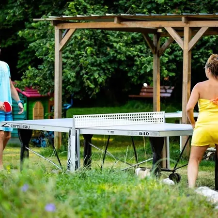 Zecamping 4 Pet Friendly Club Enfant Piscine Bar Et Restanrant Campingplads La Bastide-de-Sérou