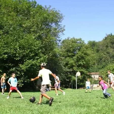 Zecamping 4 Pet Friendly Club Enfant Piscine Bar Et Restanrant 4* La Bastide-de-Sérou