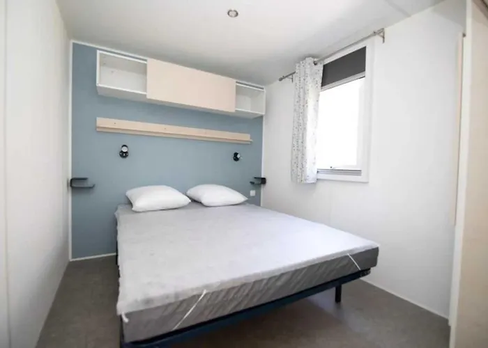 4 Etoiles - Piscine - Ccbadea *