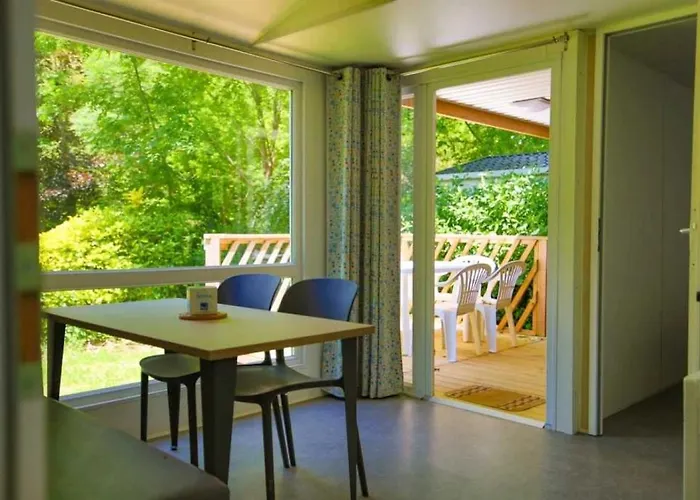 Camping Zecamping 4 Pet Friendly Club Enfant Piscine Bar Et Restanrant La Bastide-de-Sérou